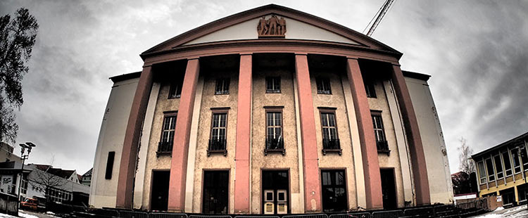 Portalgebude Kulturhaus Suhl 2014 (Foto: Manuela Hahnebach)